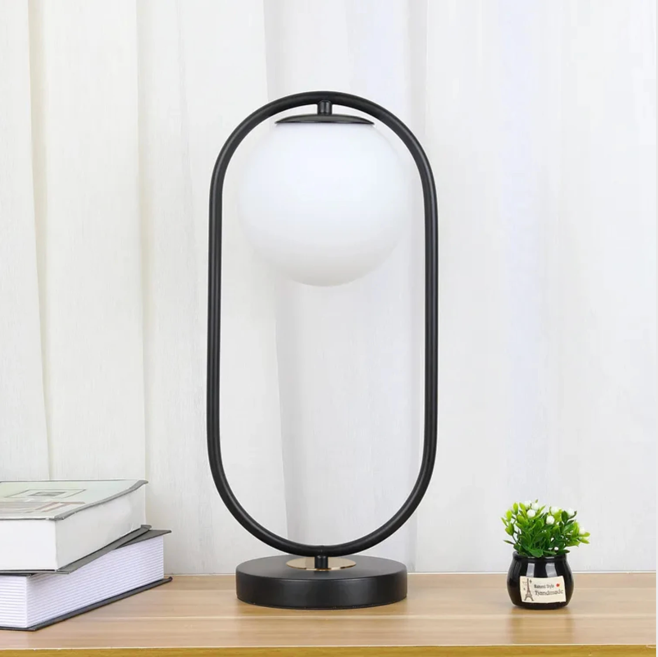 Portátil de Mesa Romina