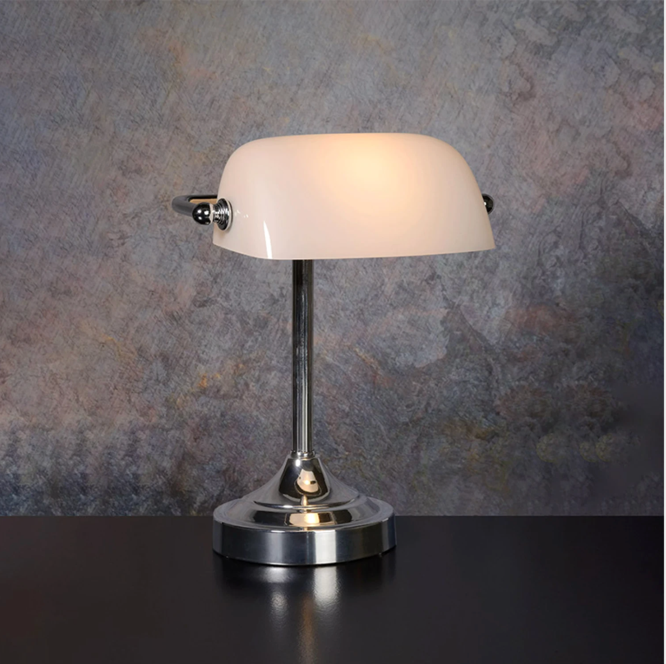 Lámpara Portátil de Mesa Lewis