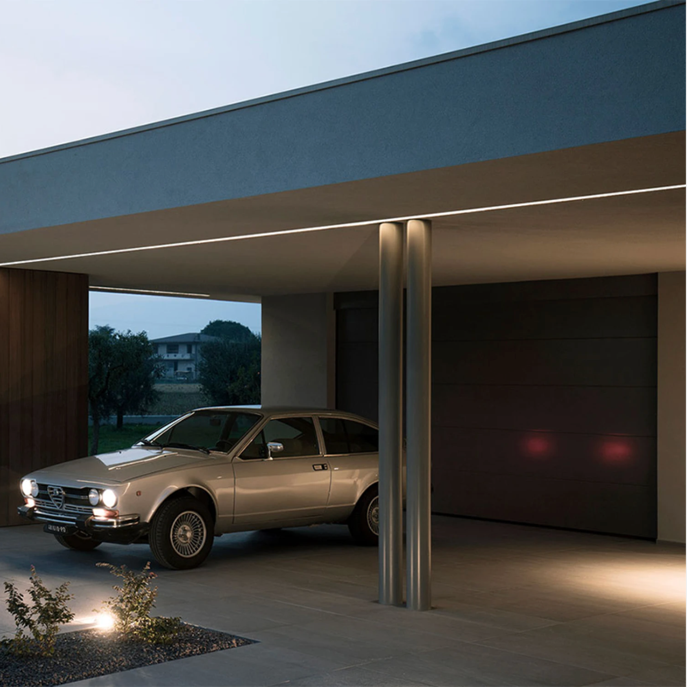 Artefacto Exterior de Piso Atenas