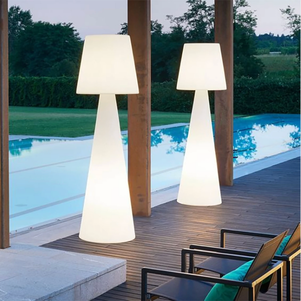 Lámpara de Pie Exterior Linz I